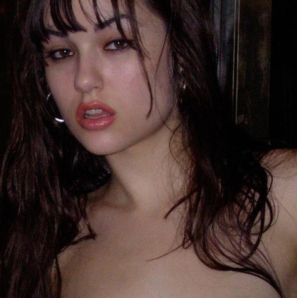 1556009946_l.jpg