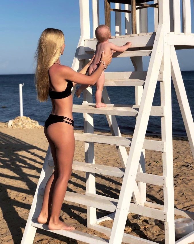 66380940_482679429157388_8915196670147922588_n (3).jpg