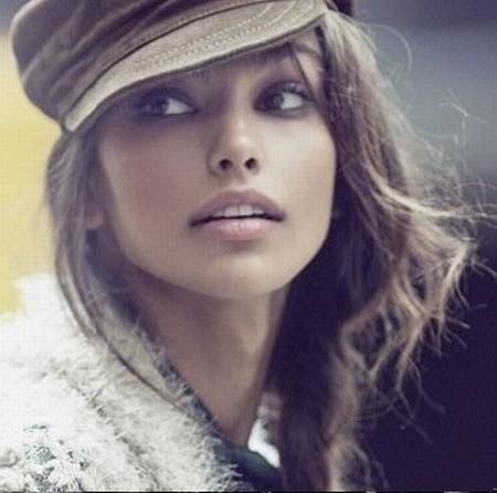 16-madalinadianaghenea16[1].jpg