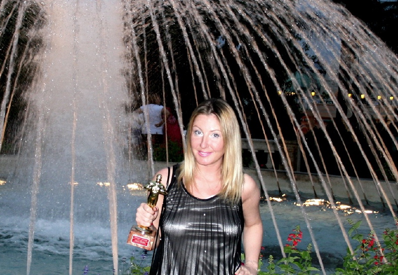 OSCAR FOR THE VISUAL ARTS.jpg
